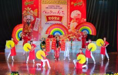biễu diễn nghệ thuật xuân ất tị.jpg biễu diễn nghệ thuật xuân ất tị.jpg