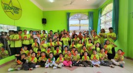 tập thể goldstartdance.jpg