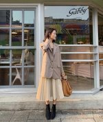 chan-vay-xep-ly-dai-mix-voi-ao-blazer.jpg chan-vay-xep-ly-dai-mix-voi-ao-blazer.jpg