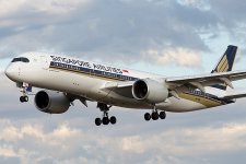 Singapore_Airlines_A350-900_(9V-SMK)_landing_at_Melbourne_Airport.jpg Singapore_Airlines_A350-900_(9V-SMK)_landing_at_Melbourne_Airport.jpg