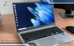 man-hinh-laptop-samsung-3.jpg