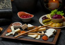 cheese-platter-with-nuts-galetta_114579-2454.jpg