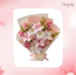 Sự Kết Hảo Giữa Hoa Tulip, Hoa Ly Và Cúc Họa Mi Kẽm Nhung Tại Cloudy Day.jpg