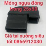phu-kien-chan-ban-hoc-sinh.jpg