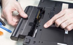 img-laptop-tu-sap-nguon-2.jpg